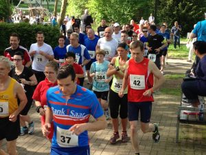einige vom Illvital-Team am Start des gleichnamigen Hauptlaufes